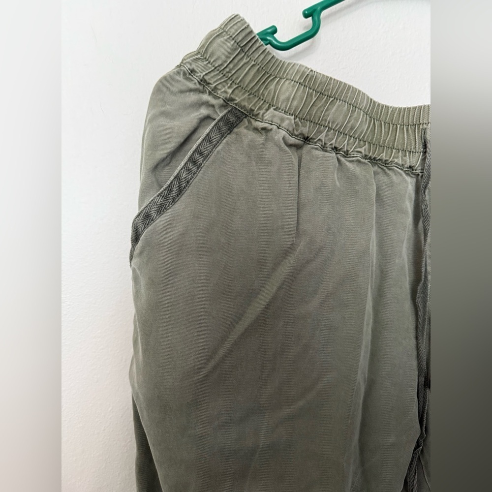 Young Fabulous & Broke Sage Green Joggers - Picture 5 of 9